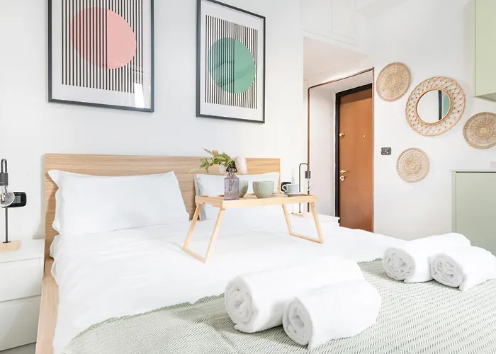 Easylife - - Castaldi 19 - Porta Venezia Apartamento *